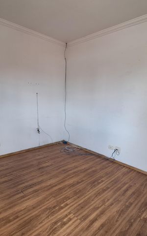 Casa à venda com 212m², 4 quartos e 5 vagas Casa à venda com 212m², 4 quartos e 5 vagasQuarto 2