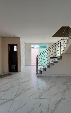 Casa à venda com 130m², 3 quartos e 2 vagas