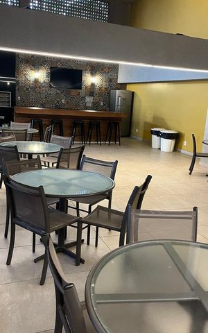 Apartamento à venda com 73m², 2 quartos e 2 vagas Apartamento à venda com 73m², 2 quartos e 2 vagasÁrea comum - Salão de festas