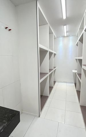 Casa para alugar com 195m², 4 quartos e 1 vagaCloset do quarto 3 - Suíte