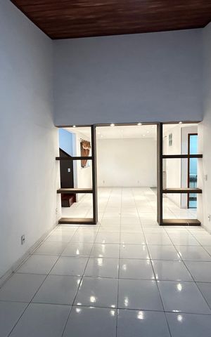 Casa para alugar com 195m², 4 quartos e 1 vagaSala