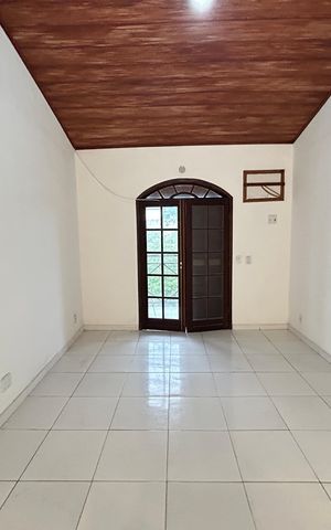 Casa para alugar com 195m², 4 quartos e 1 vagaSala