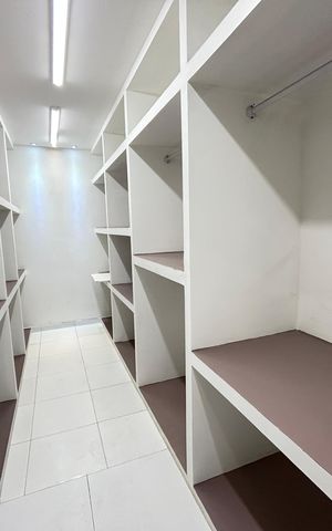 Casa para alugar com 195m², 4 quartos e 1 vagaCloset do quarto 3 - Suíte