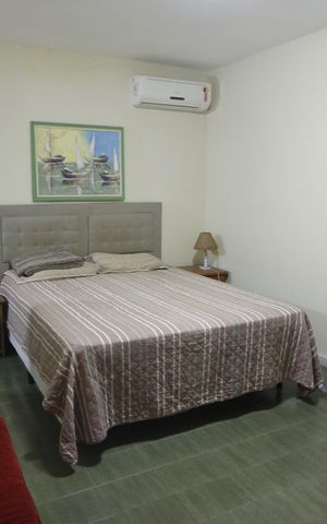 Casa de condomínio para alugar com 220m², 4 quartos e 2 vagasSuíte 3