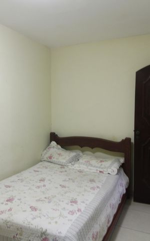 Casa de condomínio para alugar com 220m², 4 quartos e 2 vagasQuarto