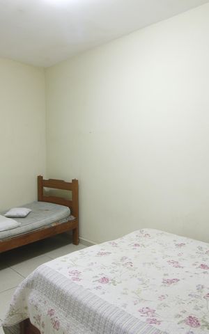 Casa de condomínio para alugar com 220m², 4 quartos e 2 vagasQuarto