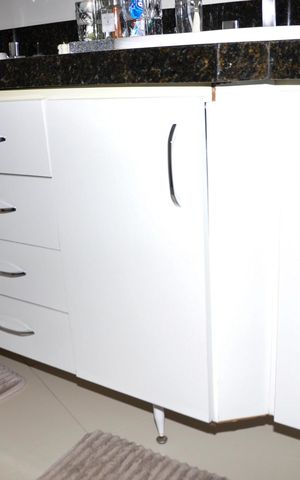 Casa à venda com 420m², 3 quartos e 5 vagas Casa à venda com 420m², 3 quartos e 5 vagasCasa Mobiliada - Detalhe - Suíte