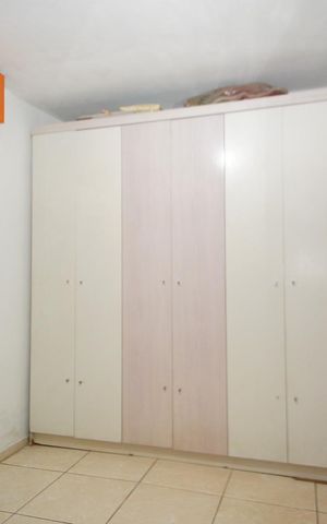 Casa à venda com 299m², 2 quartos e 2 vagasQuarto 