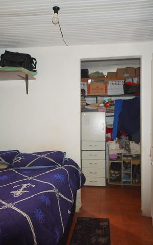 Casa à venda com 299m², 2 quartos e 2 vagasSuíte