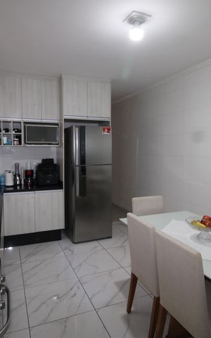 Casa à venda com 98m², 3 quartos e 2 vagasCozinha