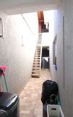 Casa à venda com 98m², 3 quartos e 2 vagasÁrea de Serviço