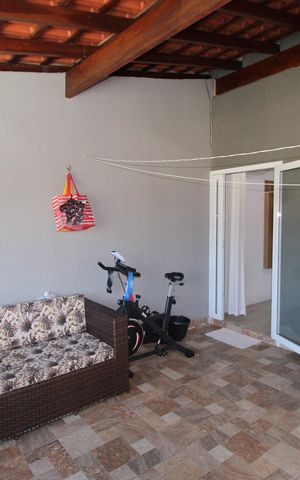 Casa à venda com 98m², 3 quartos e 2 vagasÁrea de Serviço