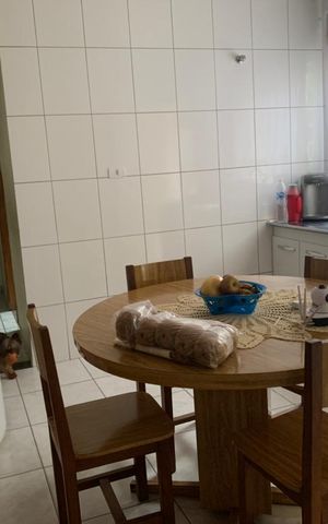 Casa à venda com 168m², 3 quartos e 2 vagas Casa à venda com 168m², 3 quartos e 2 vagasCozinha
