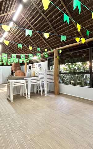 Apartamento à venda com 169m², 3 quartos e 4 vagas Apartamento à venda com 169m², 3 quartos e 4 vagasÁrea comum - Churrasqueira