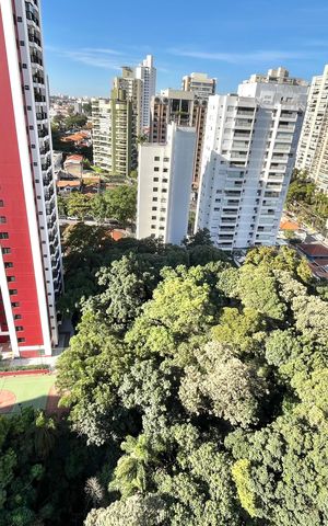Apartamento à venda com 169m², 3 quartos e 4 vagas Apartamento à venda com 169m², 3 quartos e 4 vagasVista da Varanda