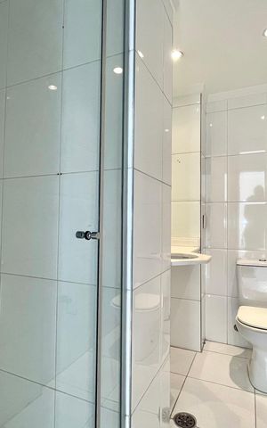 Apartamento à venda com 169m², 3 quartos e 4 vagas Apartamento à venda com 169m², 3 quartos e 4 vagasBanheiro da Suíte 3