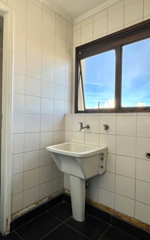 Apartamento à venda com 169m², 3 quartos e 4 vagas Apartamento à venda com 169m², 3 quartos e 4 vagasÁrea de Serviço