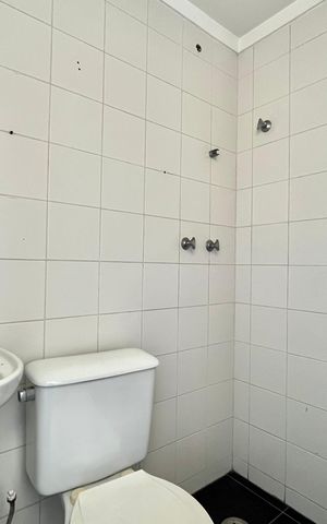 Apartamento à venda com 169m², 3 quartos e 4 vagas Apartamento à venda com 169m², 3 quartos e 4 vagasBanheiro de serviço