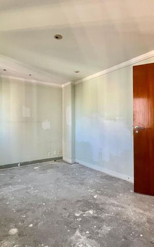 Apartamento à venda com 169m², 3 quartos e 4 vagas Apartamento à venda com 169m², 3 quartos e 4 vagasSuite 1