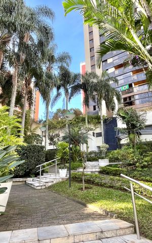 Apartamento à venda com 169m², 3 quartos e 4 vagas Apartamento à venda com 169m², 3 quartos e 4 vagasHall de entrada