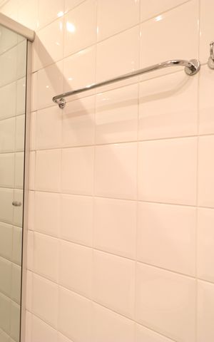 Apartamento à venda com 68m², 2 quartos e 2 vagasBanheiro da Suíte 2