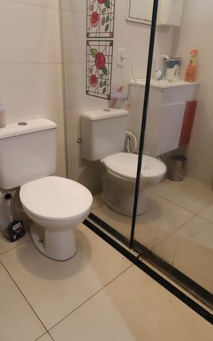 Casa para alugar com 110m², 2 quartos e 3 vagasBanheiro do Quarto 2