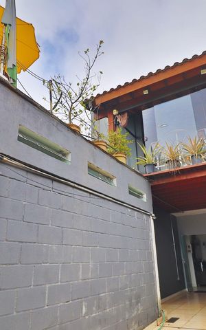 Casa para alugar com 110m², 2 quartos e 3 vagasFachada