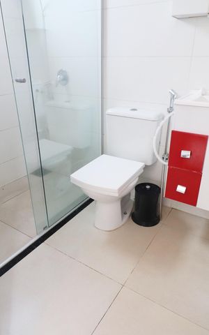 Casa para alugar com 110m², 2 quartos e 3 vagasBanheiro do Quarto 1