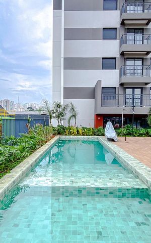 Apartamento à venda com 38m², 2 quartos e sem vagaÁrea comum - Piscina