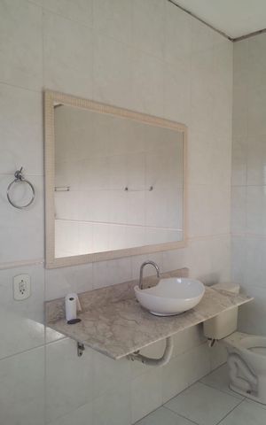 Casa para alugar com 80m², 2 quartos e 1 vaga Casa para alugar com 80m², 2 quartos e 1 vagaBanheiro da Suíte