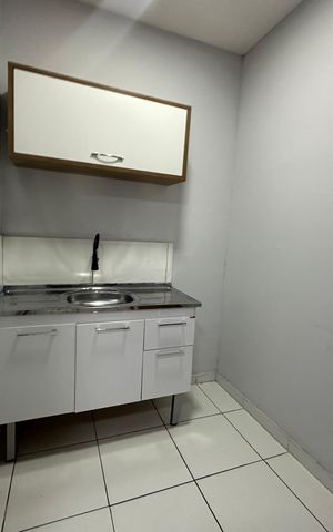 Casa para alugar com 38m², 1 quarto e sem vaga Casa para alugar com 38m², 1 quarto e sem vagaSala/Cozinha