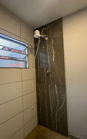 Casa para alugar com 38m², 1 quarto e sem vaga Casa para alugar com 38m², 1 quarto e sem vagaBanheiro