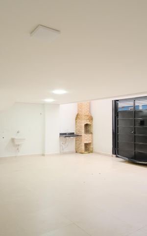 Casa à venda com 127m², 3 quartos e 2 vagasGaragem