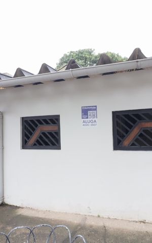 Casa à venda com 380m², 3 quartos e 5 vagasFachada