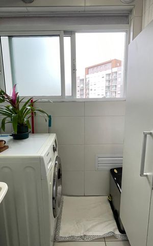 Apartamento à venda com 45m², 2 quartos e 1 vaga Apartamento à venda com 45m², 2 quartos e 1 vagaCozinha e Área de Serviço