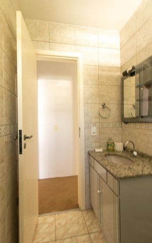 Casa para alugar com 200m², 4 quartos e 4 vagas Casa para alugar com 200m², 4 quartos e 4 vagasBanheiro Social