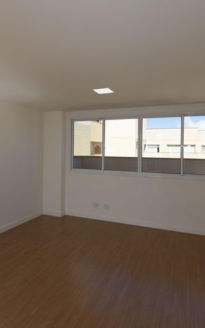 Apartamento para alugar com 327m², 4 quartos e 3 vagas Apartamento para alugar com 327m², 4 quartos e 3 vagasSuíte 4