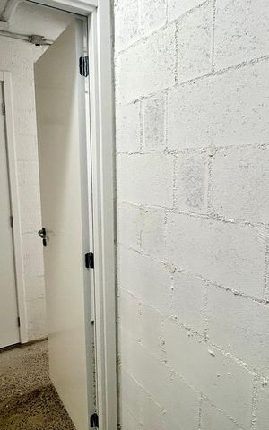 Apartamento à venda com 83m², 2 quartos e 2 vagas Apartamento à venda com 83m², 2 quartos e 2 vagasDepósito