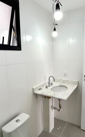 Apartamento à venda com 83m², 2 quartos e 2 vagas Apartamento à venda com 83m², 2 quartos e 2 vagasBanheiro da Suíte