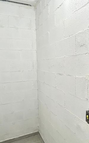 Apartamento à venda com 83m², 2 quartos e 2 vagas Apartamento à venda com 83m², 2 quartos e 2 vagasDepósito