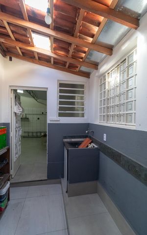 Casa à venda com 140m², 3 quartos e 3 vagas Casa à venda com 140m², 3 quartos e 3 vagasÁrea de Serviço