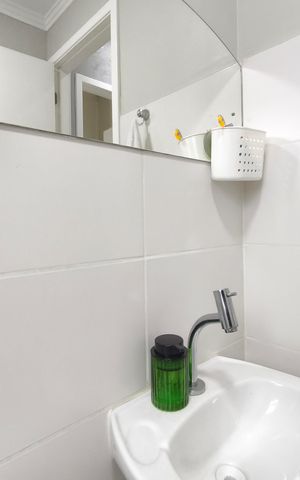 Apartamento à venda com 45m², 2 quartos e 1 vaga Apartamento à venda com 45m², 2 quartos e 1 vagaBanheiro