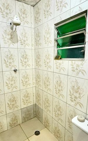 Casa à venda com 210m², 6 quartos e 1 vaga Casa à venda com 210m², 6 quartos e 1 vagaBanheiro