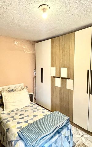 Casa à venda com 210m², 6 quartos e 1 vaga Casa à venda com 210m², 6 quartos e 1 vagaQuarto 2