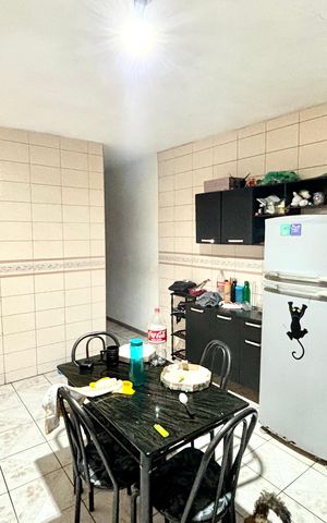 Casa à venda com 210m², 6 quartos e 1 vaga Casa à venda com 210m², 6 quartos e 1 vagaCozinha
