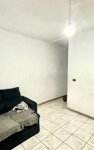 Casa à venda com 210m², 6 quartos e 1 vaga Casa à venda com 210m², 6 quartos e 1 vagaSala