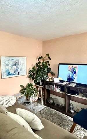 Casa à venda com 210m², 6 quartos e 1 vaga Casa à venda com 210m², 6 quartos e 1 vagaSala 2