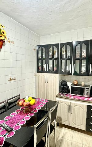 Casa à venda com 210m², 6 quartos e 1 vaga Casa à venda com 210m², 6 quartos e 1 vagaCozinha