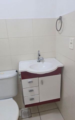 Apartamento para alugar com 50m², 2 quartos e sem vaga Apartamento para alugar com 50m², 2 quartos e sem vagaBanheiro