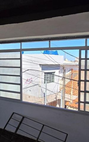 Casa à venda com 140m², 1 quarto e 2 vagas Casa à venda com 140m², 1 quarto e 2 vagasArea de Serviço